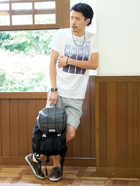 「アイテム（バックパック/リュック、グレー系）」を使った、KATSUOさん（メンズ・175cm）の夏コーディネート