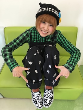 「ペイント」｜「アイテム（サロペット/オーバーオール）」を使った、ゆ  &  nicoさん（レディース・145cm）の冬コーディネート