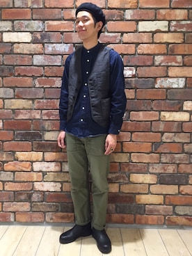 「Pherrow's（フェローズ）のアイテム（カーゴパンツ）」を使った、河内聡志さん（メンズ・169cm）の冬コーディネート