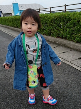「1歳児」｜「アイテム（チェスターコート）」を使った、ゆずやさん（キッズ・90cm）の秋コーディネート