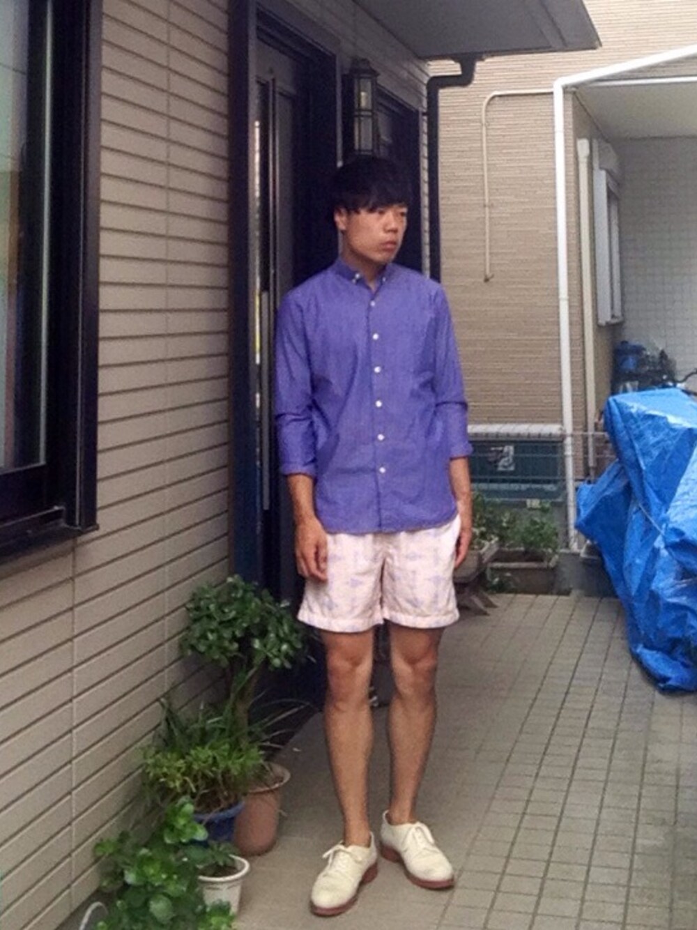 「ストライプシャツ、ストライプ、シャツスタイル、ショーツ、膝上ショーツ」｜「VENROYのswimshorts（水着、その他）」を使った、Y.Sさん（メンズ・172cm）の夏コーディネートの1枚目の写真