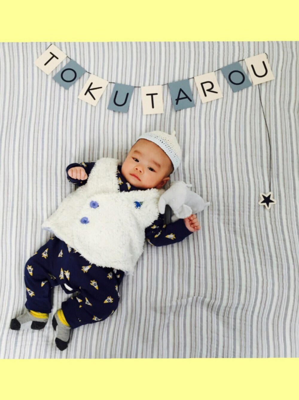 「生後3ヶ月、０歳、60cm、おとこのこ、どんぐり帽、秋のコーデ、ベビー、babygap、baby、ファーベスト」｜「BREEZEのアイテム（ママ＆ベビー、ホワイト系）」を使った、eric2215さん（キッズ・60cm）の秋コーディネートの1枚目の写真