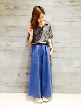 「HARE（ハレ）のアクリルＢＩＧフープピアス（HARE）（ピアス（両耳用））」を使った、ERIKA (BABYLONE)さん（レディース・165cm）の夏コーディネート