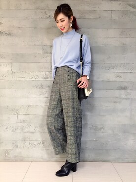 「HARE（ハレ）のアクリルＢＩＧフープピアス（HARE）（ピアス（両耳用））」を使った、ERIKA (BABYLONE)さん（レディース・165cm）の秋コーディネート