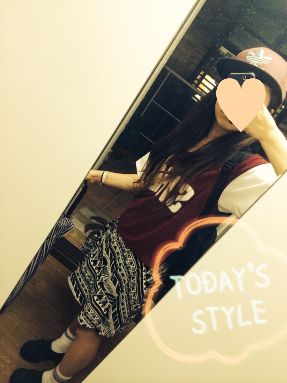 「jouetieのアイテム（Tシャツ/カットソー、レッド系）」を使った、smblさん（レディース・152cm）の夏コーディネートの1枚目の写真