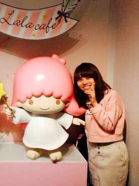 「merry jenny（メリージェニー）のトップス（スウェット、ピンク系）」を使った、あかねさん（レディース・151cm）の夏コーディネート