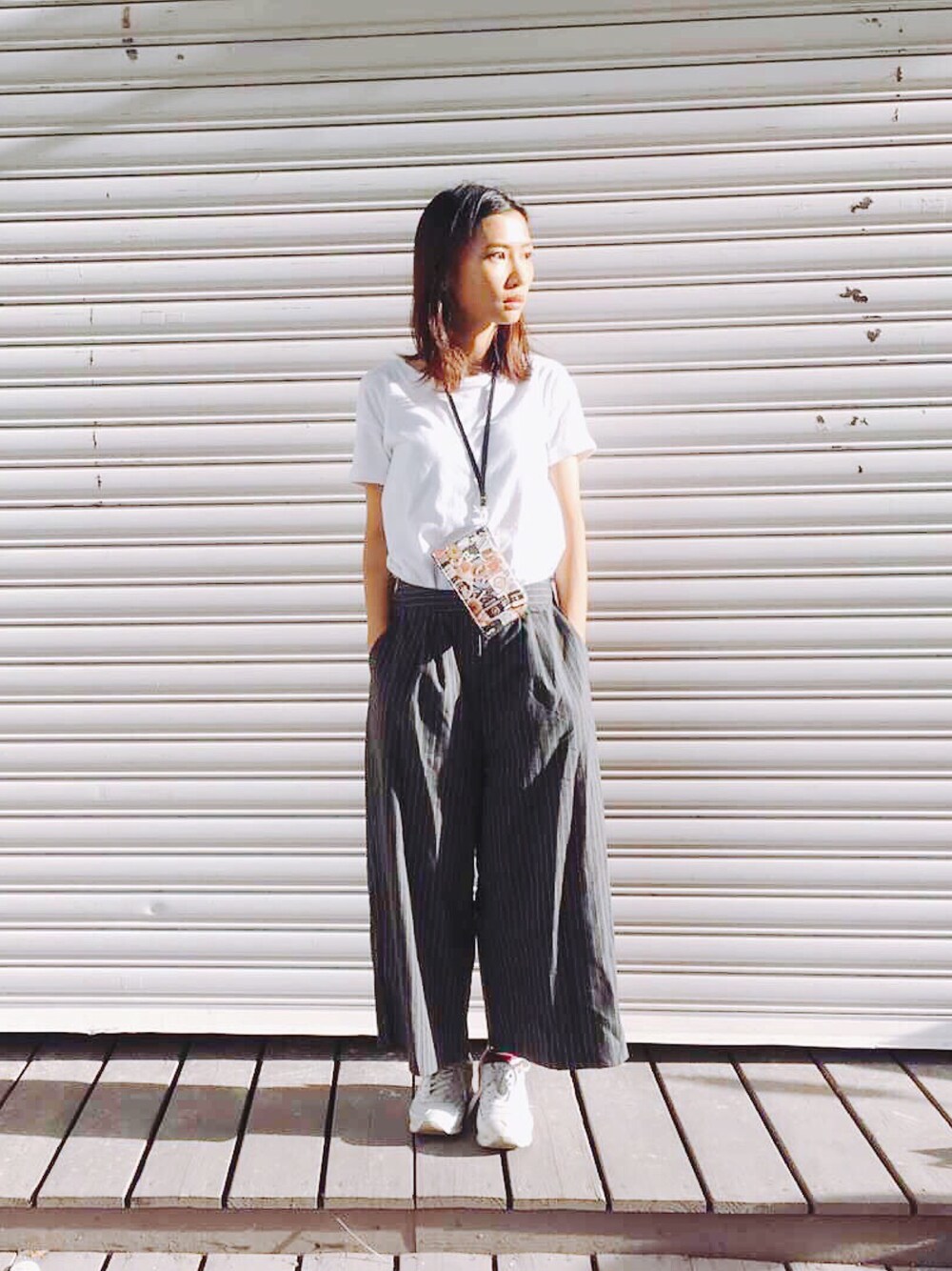 「ootd、BAG、outfit、summer、casual、white、New Balance、Taiwan」｜「MEIER.Qのアイテム（パンツ、グレー系）」を使った、陳泛亭さん（レディース・158cm）の夏コーディネートの1枚目の写真