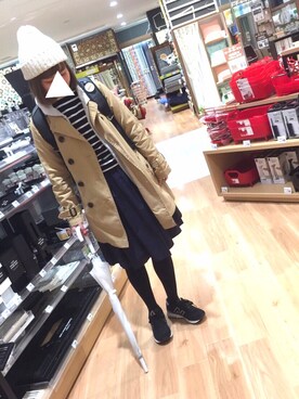 「AS KNOW AS plus（アズノゥアズプラス）のアイテム（トレンチコート）」を使った、ぶちさん（レディース・155cm）の春コーディネート
