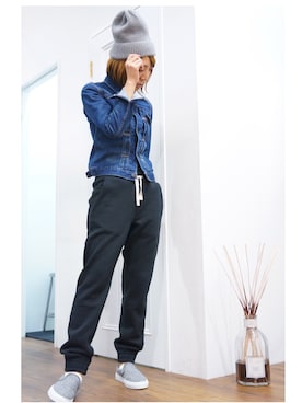 「アイテム（香水、パープル系）」を使った、KUROさん（レディース・161cm）の秋コーディネート