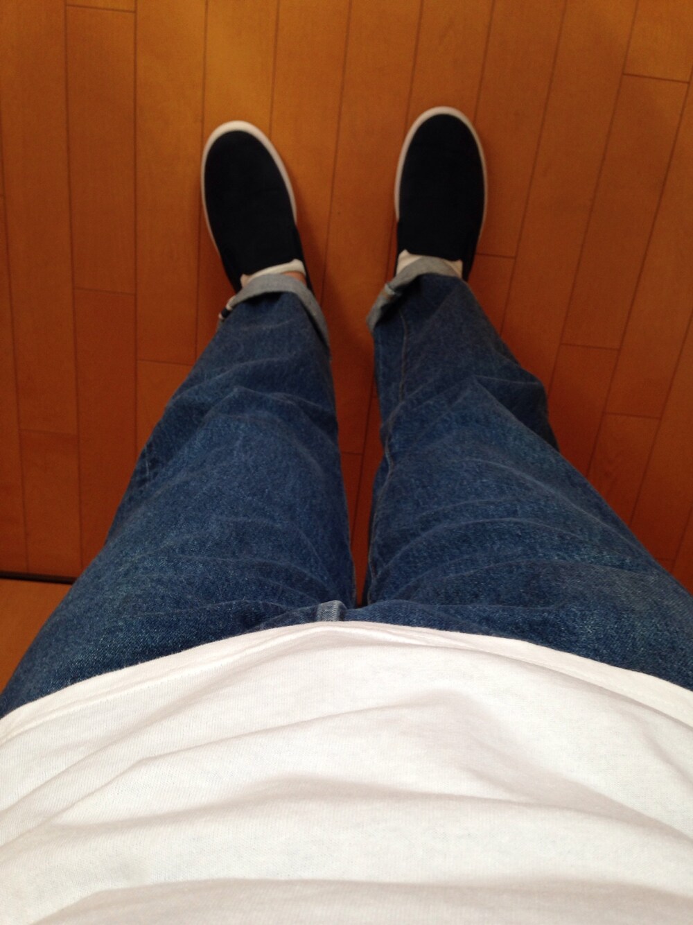 「Levi'sの501赤耳オリジナル（デニムパンツ、ブルー系）」を使った、mitsuさん（メンズ・169cm）の秋コーディネートの1枚目の写真