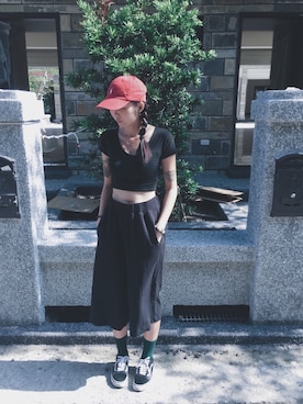 「CHOCOLATE（チョコレート）のアイテム（パンツ）」を使った、潘小潁さん（レディース・166cm）の秋コーディネート