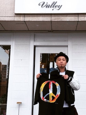 「アイテム（Tシャツ/カットソー、ブラック系）」を使った、権藤裕輝さん（メンズ・170cm）の春コーディネート