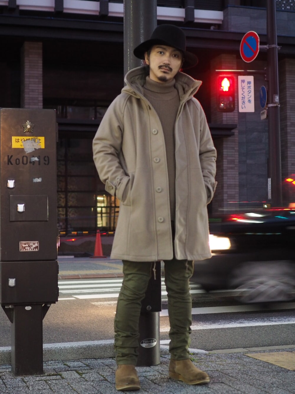 nonnativeのステンカラーコートを使った人気ファッション