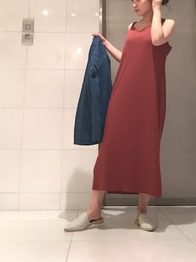 「スリッパ」｜「アイテム（デニムジャケット）」を使った、Kanaさん（レディース・153cm）の春コーディネート