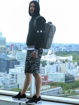 「BASECONTROL（ベースコントロール）のアイテム（バックパック/リュック）」を使った、BASESTATIONさん（メンズ・183cm）の秋コーディネート