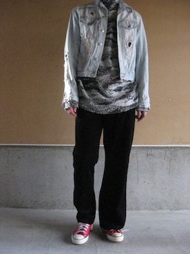 「Alexander McQueen（アレキサンダーマックイーン）のアイテム（デニムジャケット）」を使った、猫田丸助さん（メンズ・176cm）の秋コーディネート