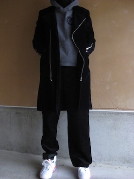 「RAF SIMONS（ラフシモンズ）のアイテム（その他アウター）」を使った、猫田丸助さん（メンズ・176cm）の冬コーディネート