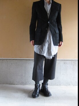 「Yves Saint Laurent（イヴサンローラン）のアイテム（テーラードジャケット）」を使った、猫田丸助さん（メンズ・176cm）の冬コーディネート
