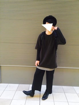 「お買い物」｜「アイテム（スウェット）」を使った、Mustagさん（メンズ・175cm）の春コーディネート