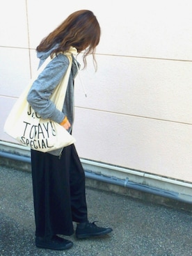 「TODAY'S SPECIAL（トゥデイズスペシャル）のMARCHE BAG/マルシェバッグ（エコバッグ/サブバッグ）」を使った、しずさん（レディース・156cm）の春コーディネート
