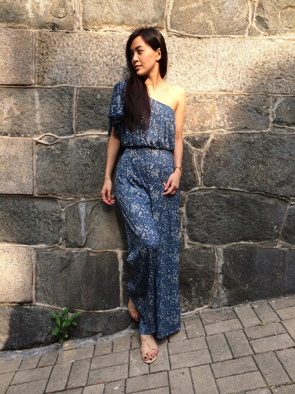 「starzpeople、kenjiziyi、ZARA、causal、Hong Kong」｜「ZARA TRFのアイテム（つなぎ/オールインワン、ブルー系）」を使った、kenjiziyiさん（レディース・165cm）の秋コーディネートの1枚目の写真