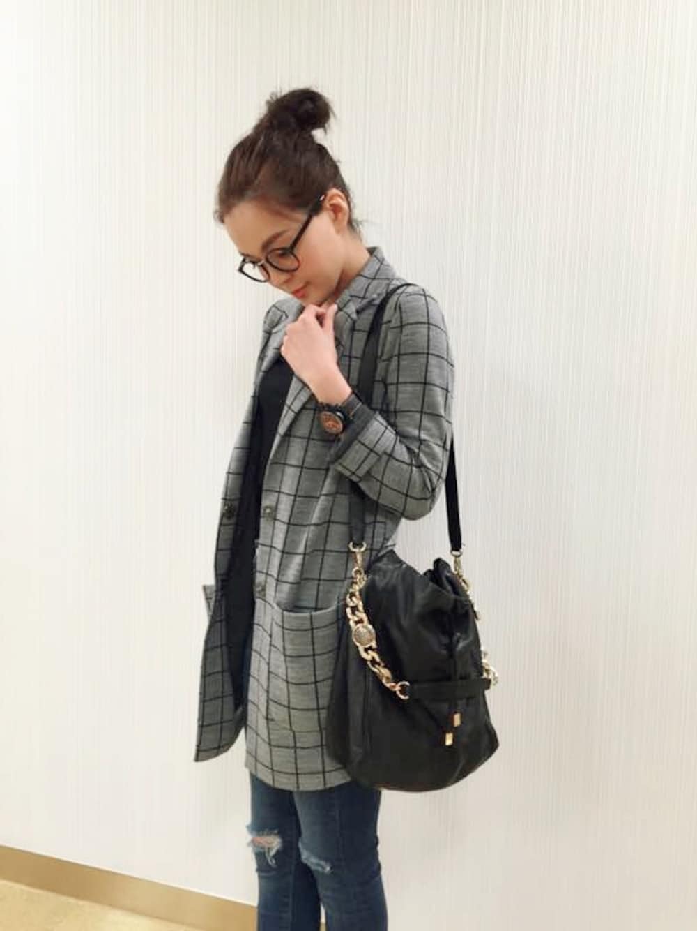 「starzpeople、kenjiziyi、BVLGARI、8mm、TOPSHOP、hkgirl、hk、hkmodel」｜「TOPSHOPのアイテム（ダウンジャケット/コート、グレー系）」を使った、kenjiziyiさん（レディース・168cm）の冬コーディネートの1枚目の写真