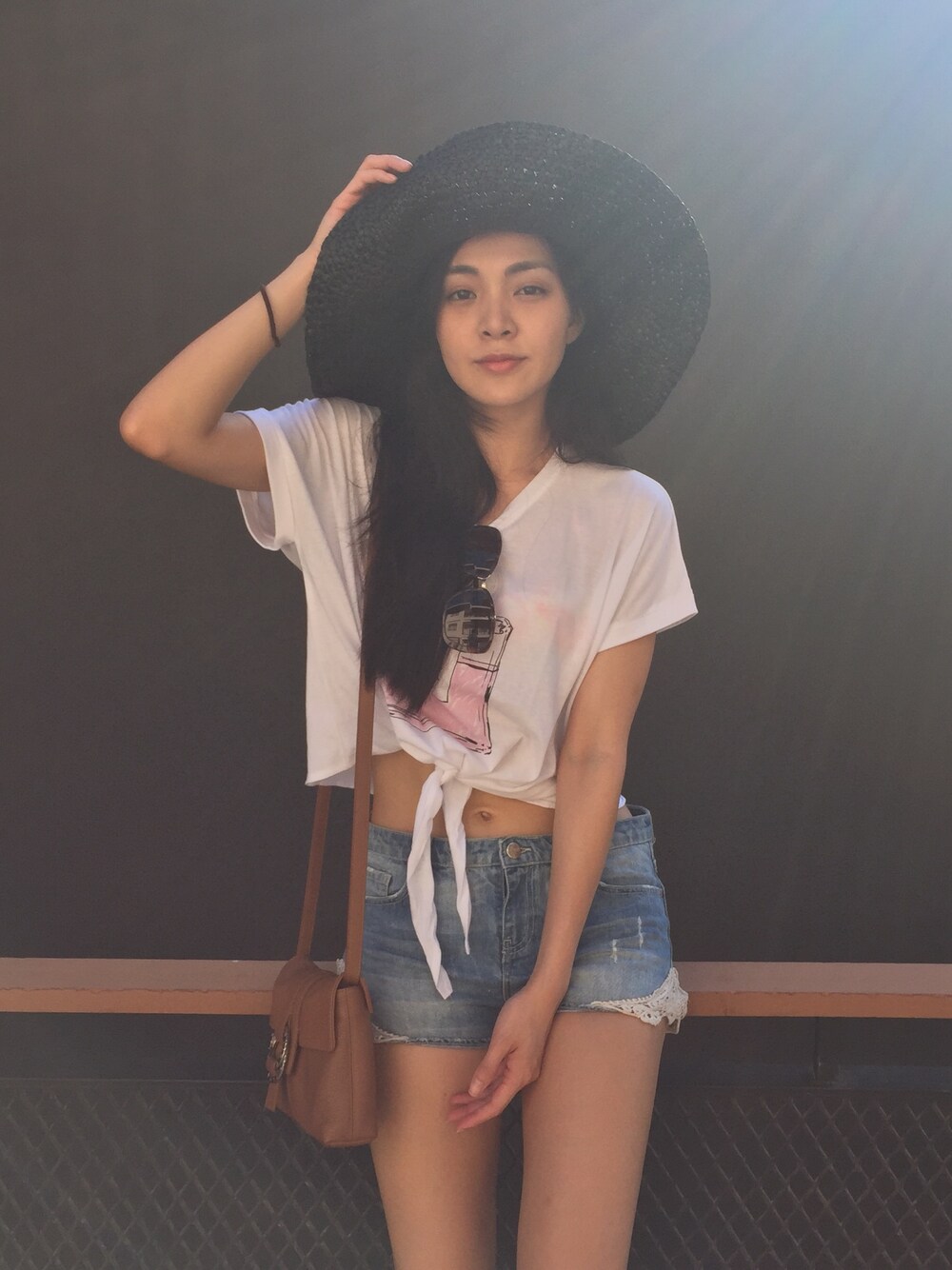「starzpeople、kenjiziyi、cotton on、TOPSHOP、ZARA、holiday、palawan」｜「cotton onのアイテム（Tシャツ/カットソー、ホワイト系）」を使った、kenjiziyiさん（レディース・168cm）の春コーディネートの1枚目の写真