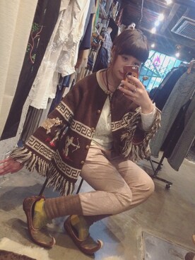 「VINTAGE（ヴィンテージ）のアイテム（ポンチョ）」を使った、taroさん（レディース・156cm）の春コーディネート