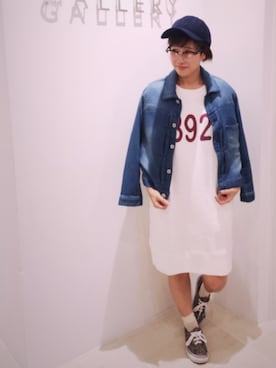 「アイテム（チュニック）」を使った、三宅 紗也加さん（レディース・156cm・20代）の秋コーディネート