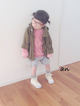 「FITH（フィス）のアイテム（ミリタリージャケット）」を使った、tomominiさん（キッズ・90cm）の冬コーディネート