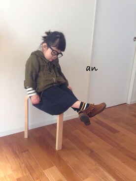 「JOURNAL STANDARD（ジャーナルスタンダード）のアイテム（スカート）」を使った、tomominiさん（キッズ・90cm）の冬コーディネート
