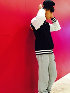 「Abercrombie&Fitch（アバークロンビーアンドフィッチ）のアイテム（チノパンツ）」を使った、Darrenxtsuixさん（メンズ・170cm）の冬コーディネート