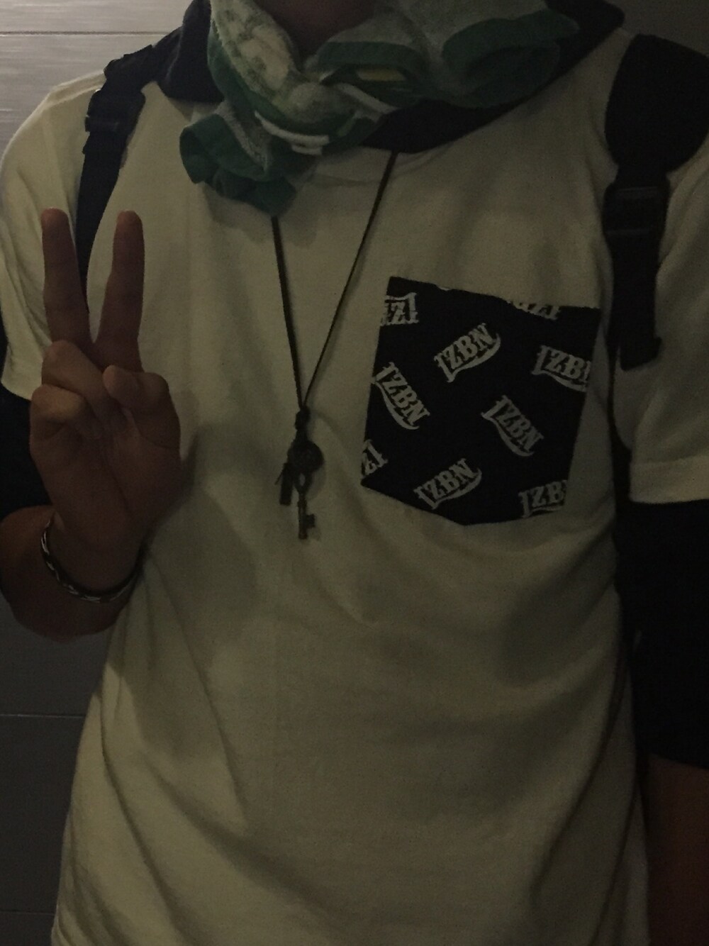 「Lazybone、LZBN、Feelin'」｜「LZBNのアイテム（Tシャツ/カットソー、ホワイト系）」を使った、ｷ ﾖ ｼさん（メンズ・185cm）の春コーディネートの1枚目の写真