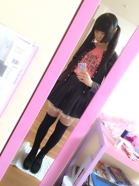 「トゥイーティー」｜「アイテム（トップス）」を使った、しおかさん（レディース・159cm）の秋コーディネート