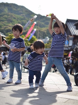 「三兄弟」｜「アイテム（その他）」を使った、tⅲ♥︎brothersさん（キッズ・110cm）の春コーディネート