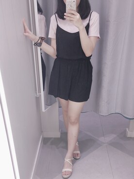 「H&M（エイチ・アンド・エム）のアイテム（つなぎ/オールインワン）」を使った、 A i ♡  さん（レディース・156cm）の春コーディネート