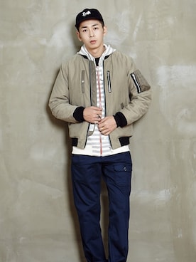「pants」｜「アイテム（ジャケット/アウター）」を使った、Drifeさん（メンズ・180cm）の秋コーディネート