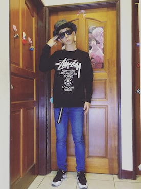 「STUSSY（ステューシー）のアイテム（ジャージ）」を使った、焦芭🐤さん（メンズ・178cm）の秋コーディネート