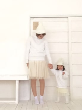 「お揃いコーデ」｜「アイテム（ニットキャップ/ビーニー）」を使った、りなさん（レディース・160cm）の冬コーディネート