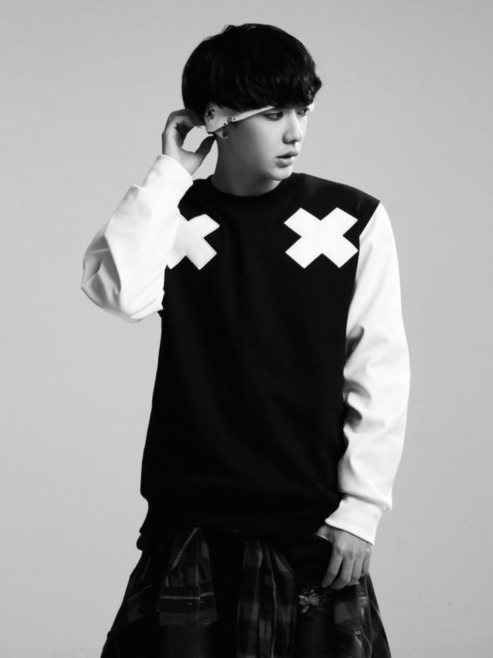 その他のスウェット、その他のスタジャンを着用したメンズの秋コーディネートの1枚目の写真