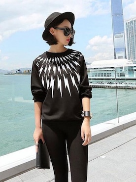 「アイテム（ブレスレット）」を使った、STREAMf-a-mさん（レディース・167cm・20代）の秋コーディネート