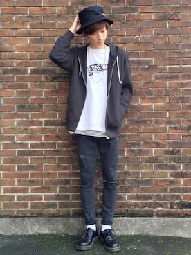 「Champion（チャンピオン）のアイテム（帽子）」を使った、Right-on 店舗スタッフさん（メンズ・175cm）の秋コーディネート