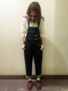 「LEE」｜「アイテム（オールインワン・サロペット）」を使った、Right-on 店舗スタッフさん（レディース・160cm）の冬コーディネート