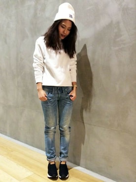「VISION（ヴィジョン）のアイテム（帽子）」を使った、Right-on 店舗スタッフさん（レディース・160cm）の冬コーディネート