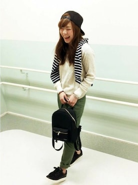 「YAKPAK（ヤックパック）のアイテム」を使った、Right-on 店舗スタッフさん（レディース・158cm）の冬コーディネート