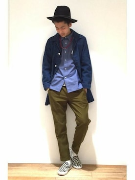 「デニムonデニム」｜「アイテム（その他アウター）」を使った、Right-on 店舗スタッフさん（メンズ・180cm）の冬コーディネート