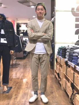 「Right-on」｜「アイテム（ノーカラージャケット）」を使った、Right-on 店舗スタッフさん（メンズ・178cm）の春コーディネート