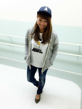 「PEANUTS（ピーナッツ）のアイテム」を使った、Right-on 店舗スタッフさん（レディース・160cm）の春コーディネート