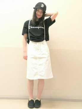 「Champion」｜Right-on 店舗スタッフさん（レディース・152cm）の春コーディネート