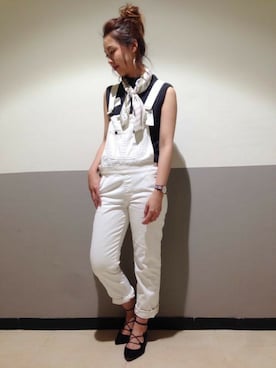 「LEE」｜Right-on 店舗スタッフさん（レディース・162cm）の春コーディネート